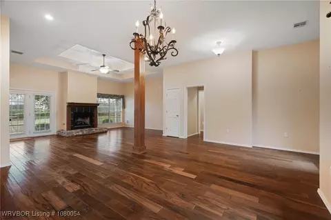 2823 Jackson St, Fort Smith, AR 72901 photo 3