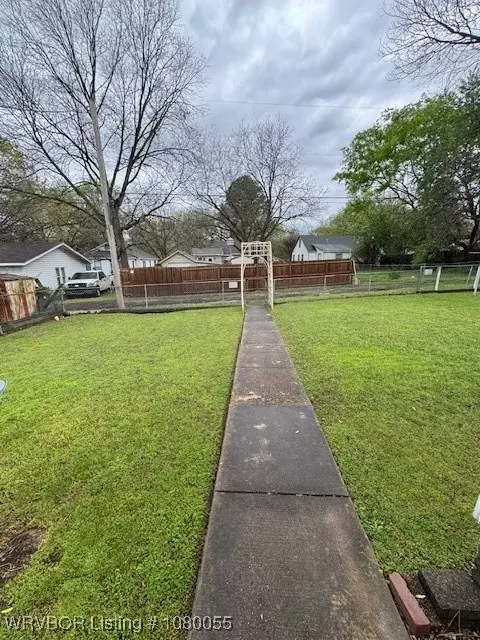 Entry Way - 1415 N 38th St, Fort Smith, AR 72904 photo 3 of 3