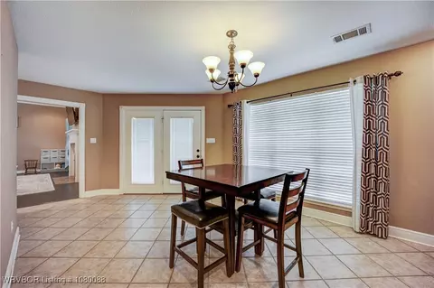 Dining - 2208 Joyce Dr, Lavaca, AR 72941 photo 2 of 4