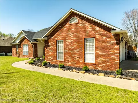 Exterior - 2208 Joyce Dr, Lavaca, AR 72941 photo 3 of 6