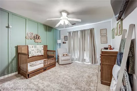 Bedroom - 2208 Joyce Dr, Lavaca, AR 72941 photo 3 of 7