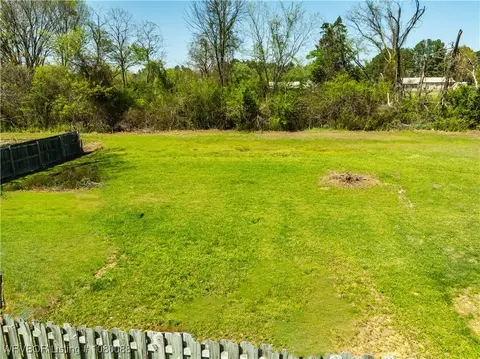Exterior - 2208 Joyce Dr, Lavaca, AR 72941 photo 4 of 6
