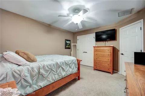 Bedroom - 2208 Joyce Dr, Lavaca, AR 72941 photo 7 of 7