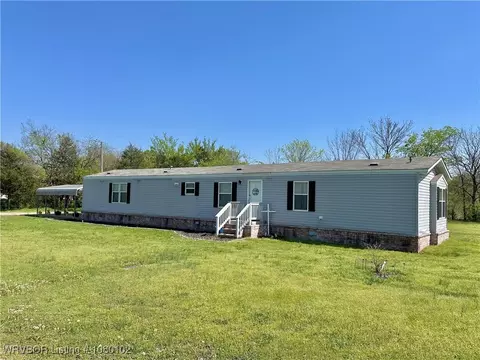 21885 W 1st St, Howe, OK 74940