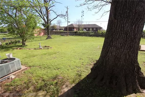 Exterior - 2308 N 57th Ln, Fort Smith, AR 72904 photo 3 of 6