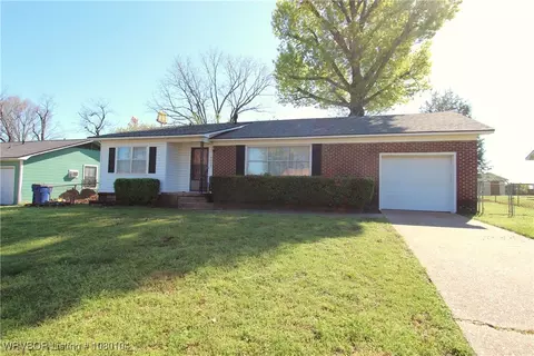 2308 N 57th Ln, Fort Smith, AR 72904