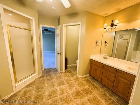 Bath - 9506 Londonderry Ct, Fort Smith, AR 72908 photo 5 of 5