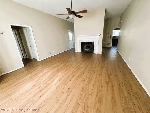 Living - 9506 Londonderry Ct, Fort Smith, AR 72908 photo 2 of 4