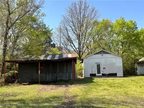 Exterior - 207 W Madison Ave, Midland, AR 72945 photo 4 of 7