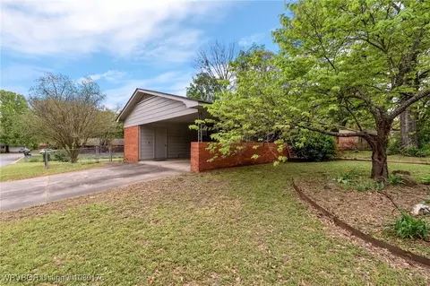 Exterior - 1815 S 71st St, Fort Smith, AR 72903 photo 3 of 9