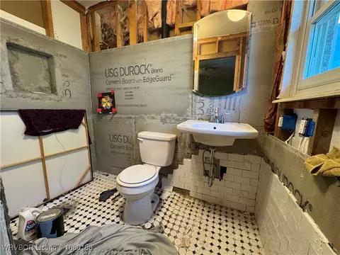 Bath - 3213 92nd St, Fort Smith, AR 72903 photo 1 of 2