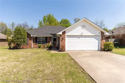 6809 Lookout Dr, Fort Smith, AR 72916