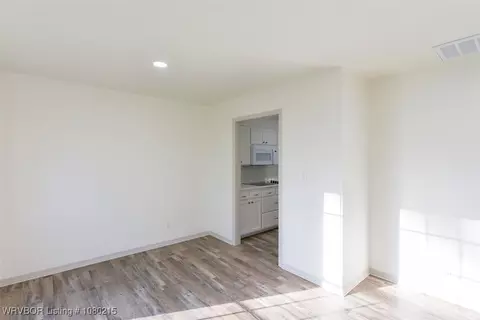 Living - 1200 N 58th Ter, Fort Smith, AR 72904 photo 2 of 5