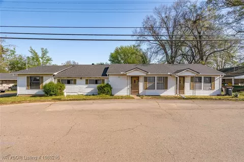 206 W 216 W 5th St, Mulberry, AR 72947