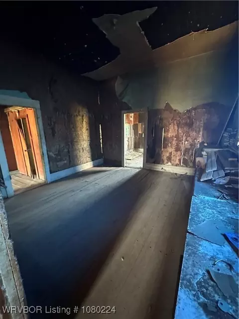 Entry Way - 205 Smitherman St, Altus, AR 72821 photo 2 of 3