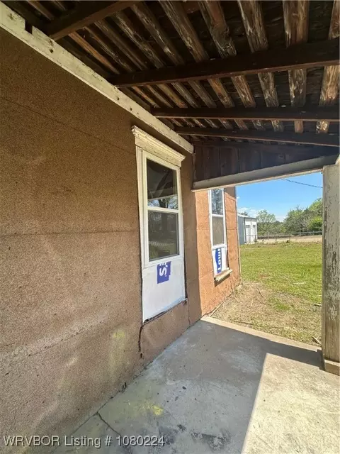 Exterior - 205 Smitherman St, Altus, AR 72821 photo 2 of 7