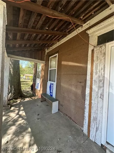Exterior - 205 Smitherman St, Altus, AR 72821 photo 3 of 7