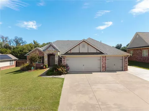 304 Caseys Ct, Lavaca, AR 72941 photo 1
