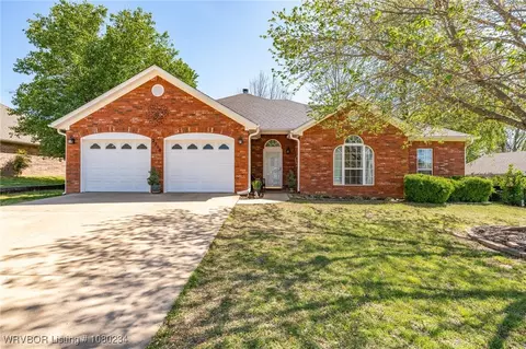 2710 E King Ave, Sallisaw, OK 74955