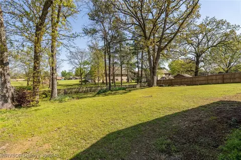 Exterior - 2605 Ramsgate Way, Fort Smith, AR 72908 photo 7 of 9