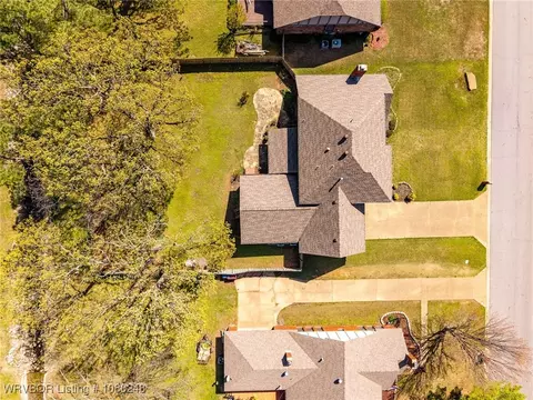 View/Area - 2605 Ramsgate Way, Fort Smith, AR 72908 photo 3 of 5