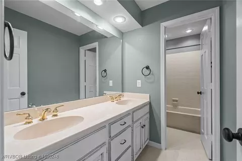 Bath - 2605 Ramsgate Way, Fort Smith, AR 72908 photo 6 of 6
