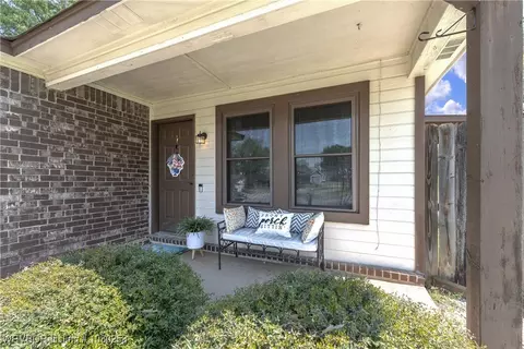 Exterior - 1502 Heather Cir, Barling, AR 72923 photo 3 of 5