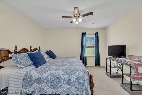 Bedroom - 1502 Heather Cir, Barling, AR 72923 photo 2 of 5