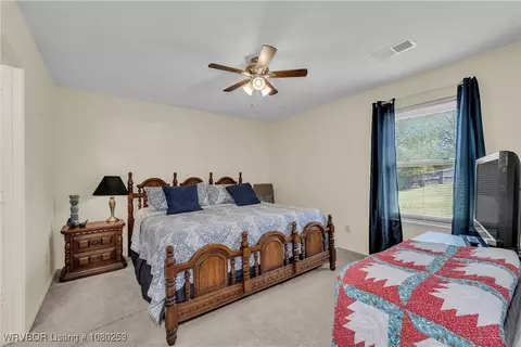 Bedroom - 1502 Heather Cir, Barling, AR 72923 photo 1 of 5