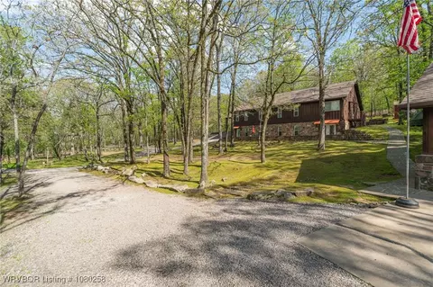 Exterior - 517 Ross Hampton Rd, Hackett, AR 72937 photo 6 of 9