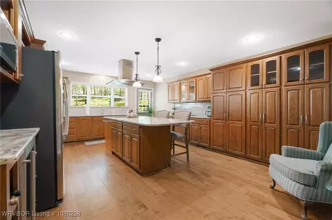 Kitchen - 517 Ross Hampton Rd, Hackett, AR 72937 photo 2 of 6