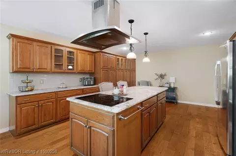 Kitchen - 517 Ross Hampton Rd, Hackett, AR 72937 photo 5 of 6
