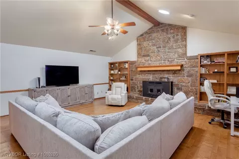 209 N 33rd Cir, Fort Smith, AR 72903 photo 9
