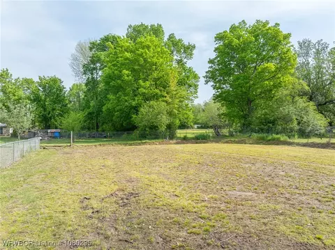 Exterior - 203 E Brown St, Paris, AR 72855 photo 12 of 12