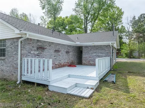 Exterior - 203 E Brown St, Paris, AR 72855 photo 7 of 12