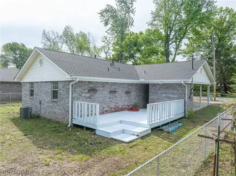 Exterior - 203 E Brown St, Paris, AR 72855 photo 6 of 12