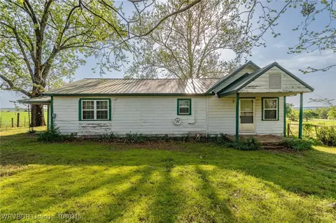 7432 Fairview Rd, Mulberry, AR 72947