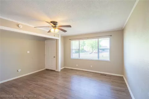 Living - 1224 School St, Fort Smith, AR 72908 photo 2 of 5