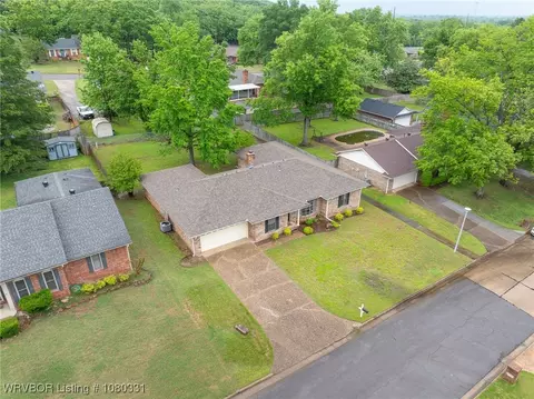 View/Area - 8013 Yorktown Rd, Fort Smith, AR 72903 photo 4 of 4