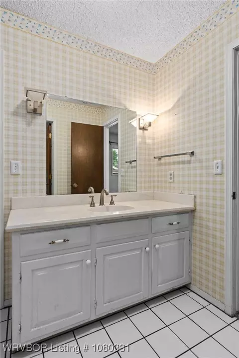 Bath - 8013 Yorktown Rd, Fort Smith, AR 72903 photo 7 of 7