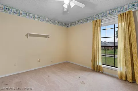 Bedroom - 8013 Yorktown Rd, Fort Smith, AR 72903 photo 7 of 11