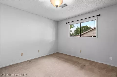 Bedroom - 8013 Yorktown Rd, Fort Smith, AR 72903 photo 9 of 11