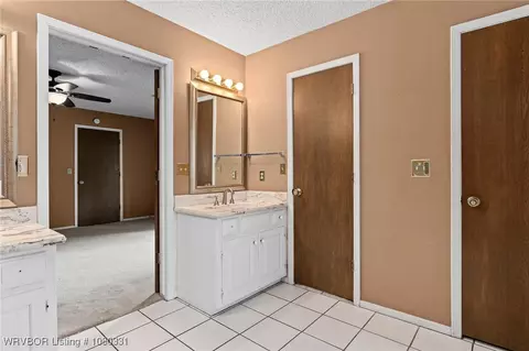 Bath - 8013 Yorktown Rd, Fort Smith, AR 72903 photo 4 of 7