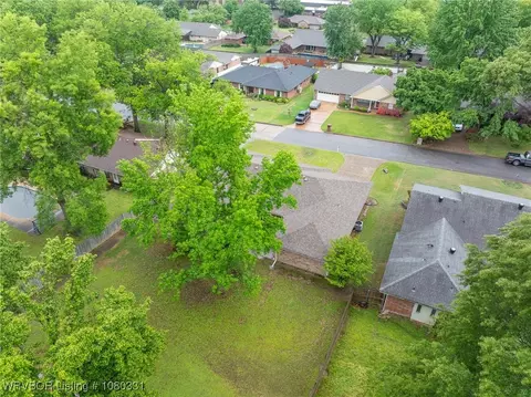 View/Area - 8013 Yorktown Rd, Fort Smith, AR 72903 photo 1 of 4