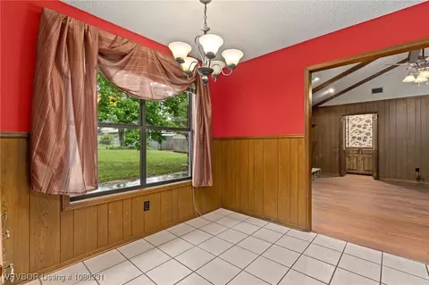 Dining - 8013 Yorktown Rd, Fort Smith, AR 72903 photo 2 of 2