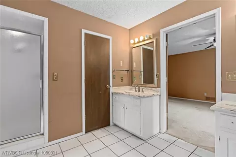 Bath - 8013 Yorktown Rd, Fort Smith, AR 72903 photo 3 of 7