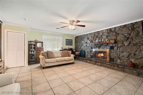 Living - 8124 Cypress Ave, Fort Smith, AR 72908 photo 2 of 2