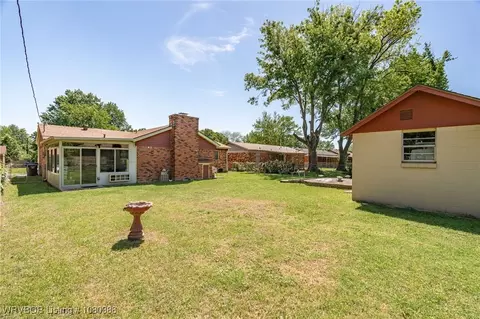 Exterior - 8124 Cypress Ave, Fort Smith, AR 72908 photo 4 of 12