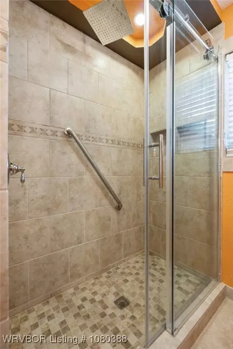 Bath - 8124 Cypress Ave, Fort Smith, AR 72908 photo 3 of 3