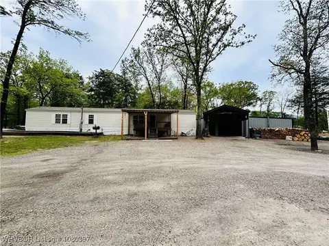10025 Diamondback Ln, Hackett, AR 72937